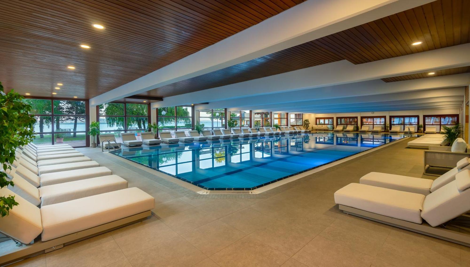 Hotel Club Tihany Luaran gambar