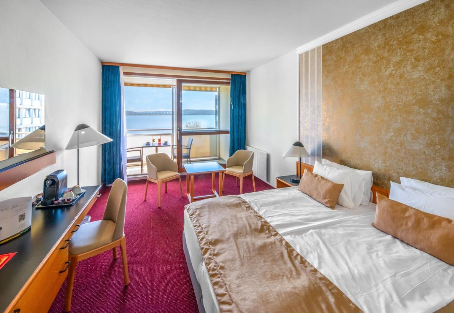 Hotel Club Tihany Luaran gambar