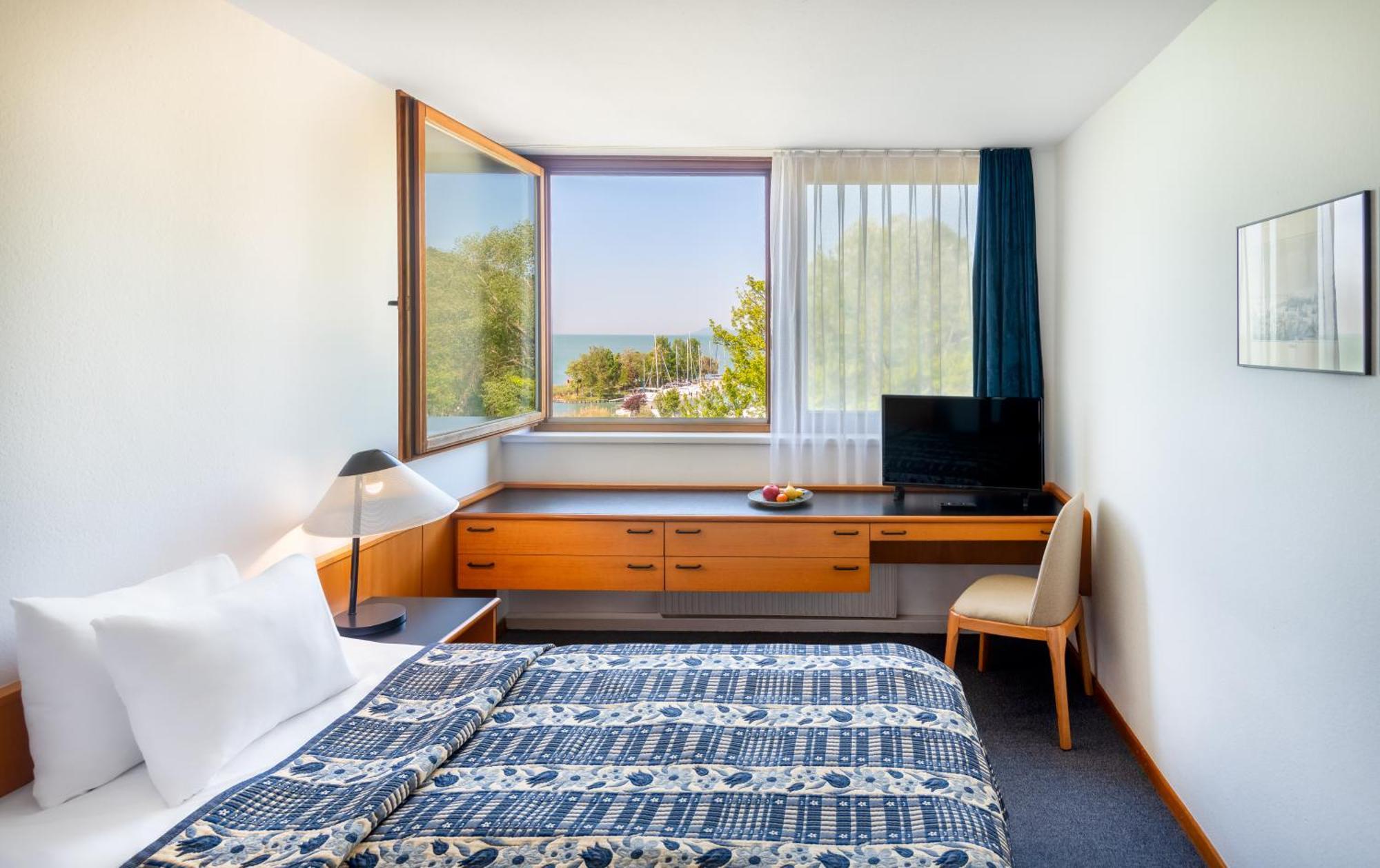 Hotel Club Tihany Luaran gambar